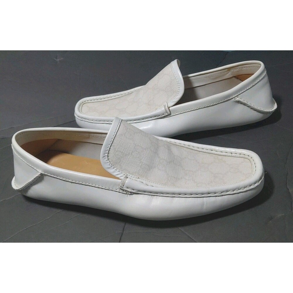 GUCCI Monogrammed White Leather GG Supreme Drivers Moccasin Loafers Size 9.5 US - Picture 1 of 11